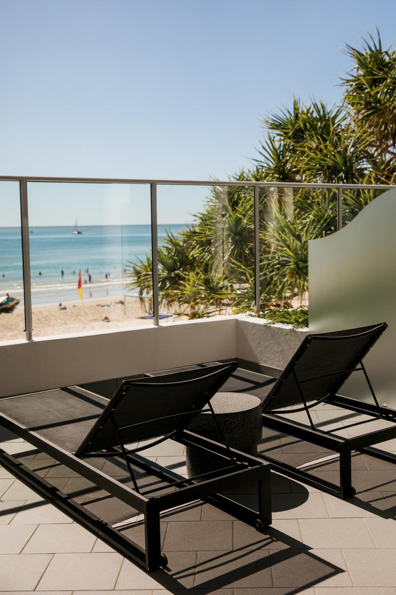 On The Beach Noosa Resort Экстерьер фото