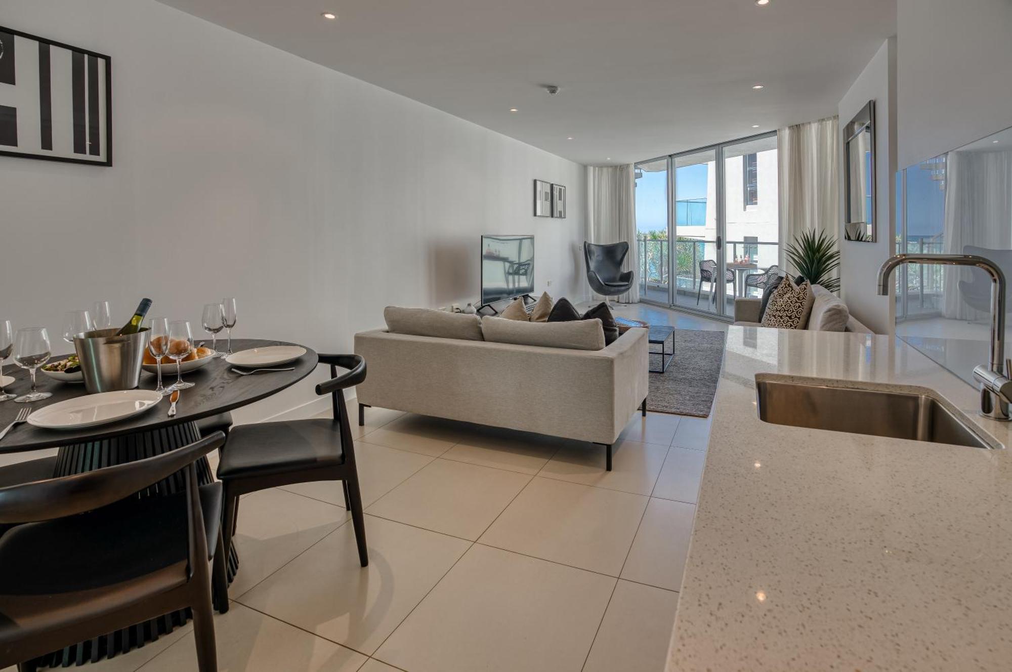 On The Beach Noosa Resort Экстерьер фото
