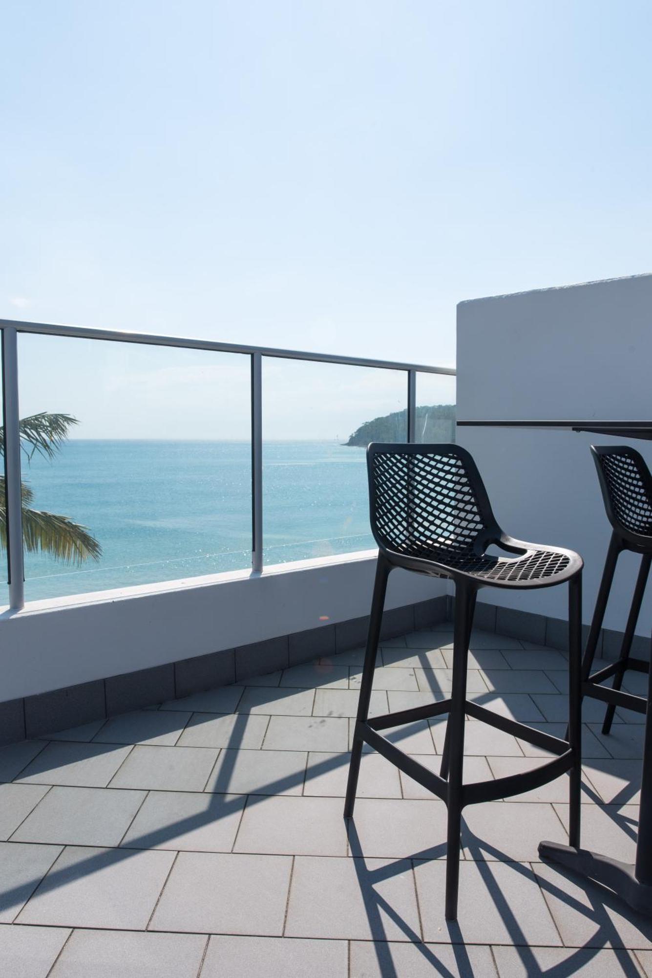 On The Beach Noosa Resort Экстерьер фото